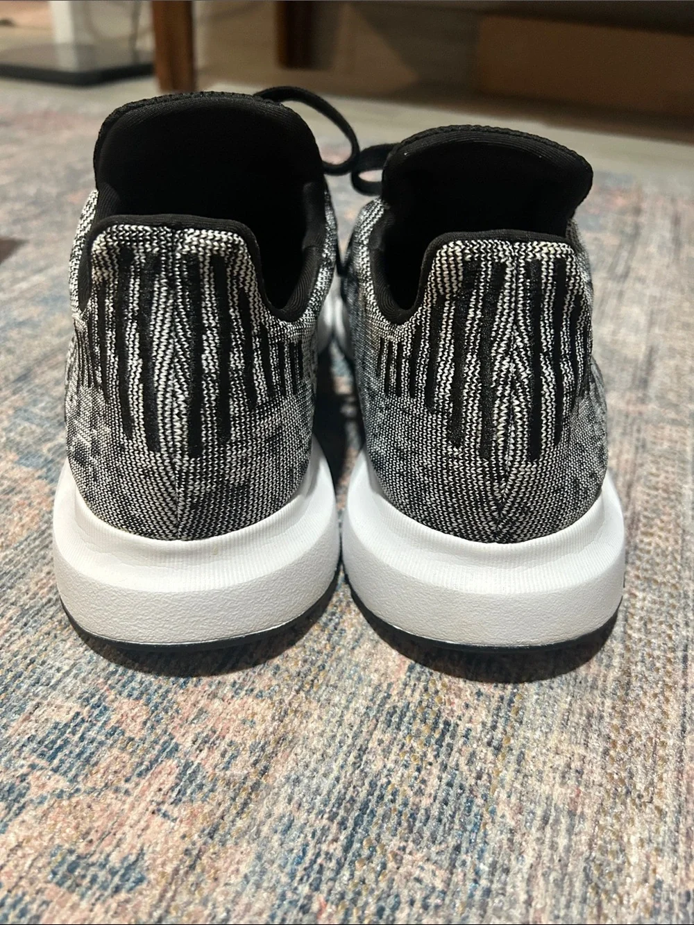adidas men swift